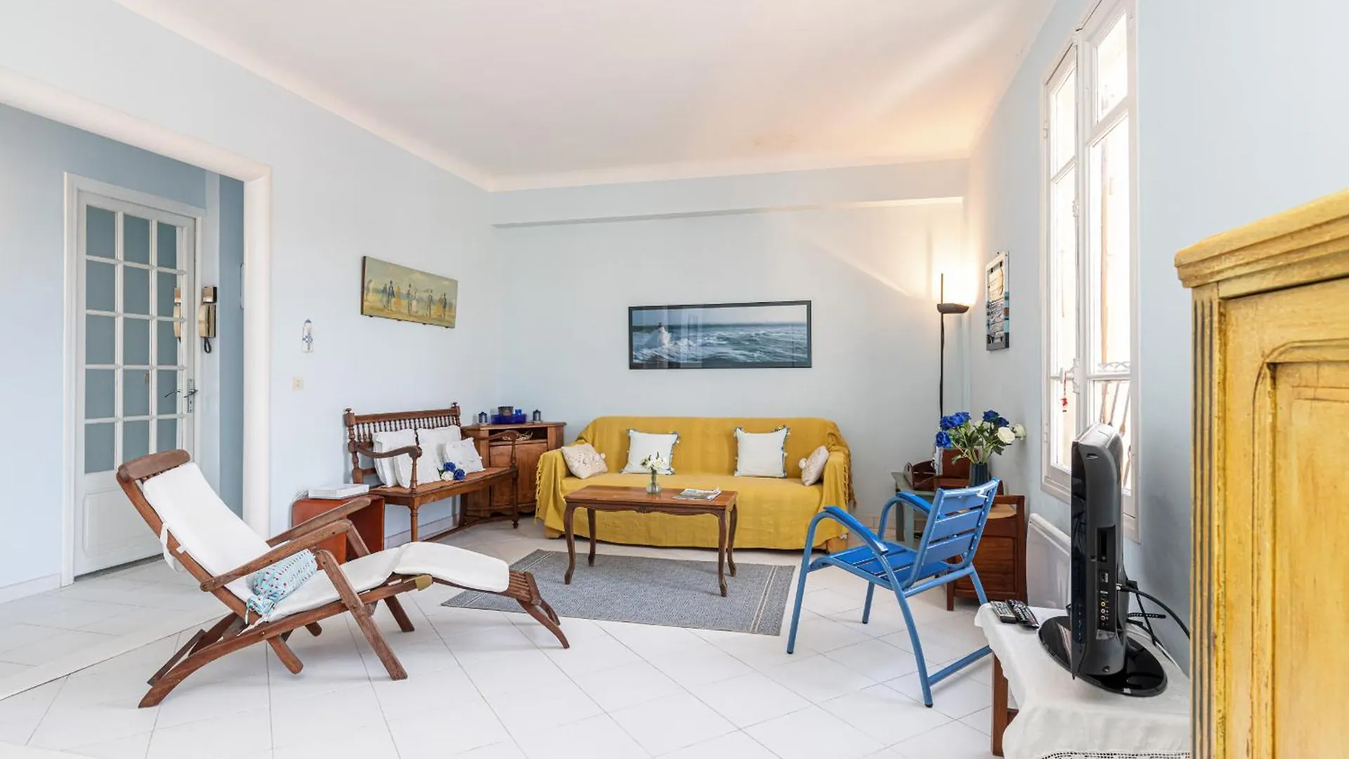 Extraordinary View On Port And Castle Hill - 1 Bdr & Parking Apartment Nice France
