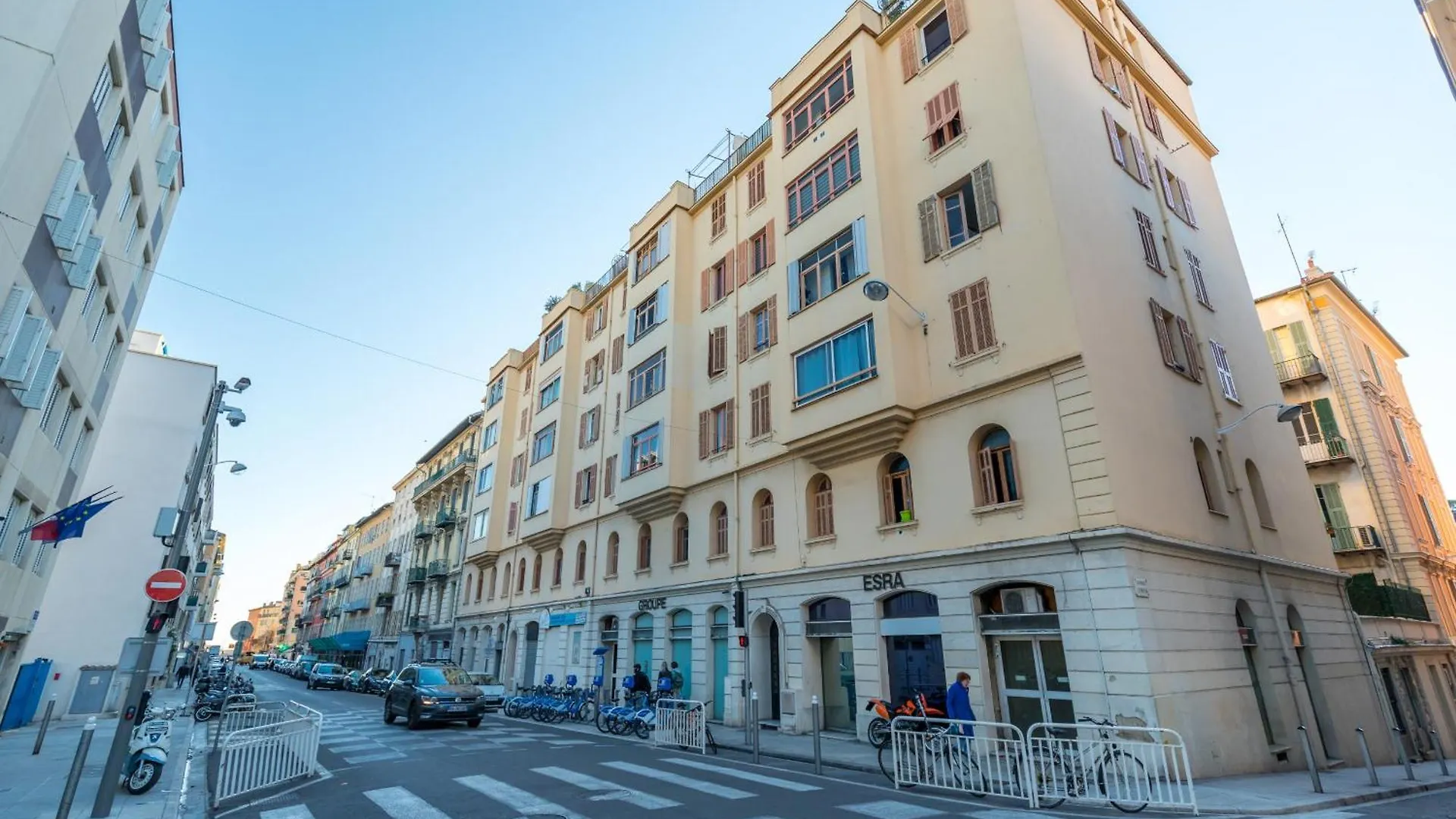 Extraordinary View On Port And Castle Hill - 1 Bdr & Parking Apartment Nice